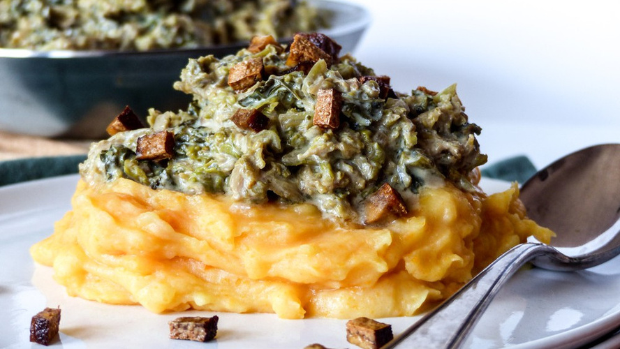 Rezeptbild für Rahmwirsing mit Kartoffel-Karotten-Püree