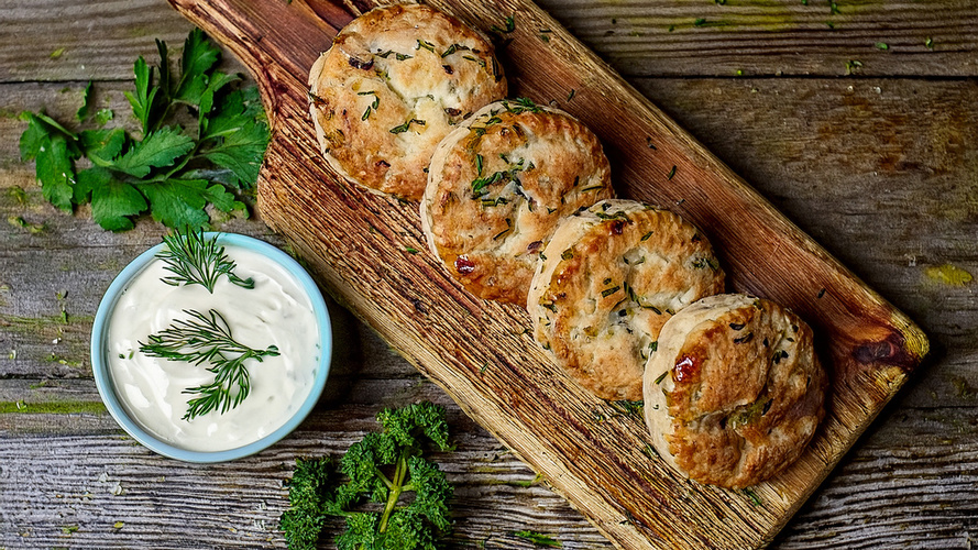 Rezeptbild für Oster-Scones mit Frühlingsdipp