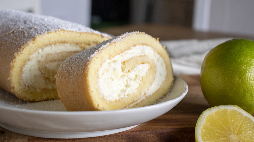 Rezeptbild für Zitronen-Biskuitrolle