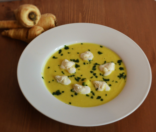 Rezeptbild für Pastinaken-Senf-Suppe