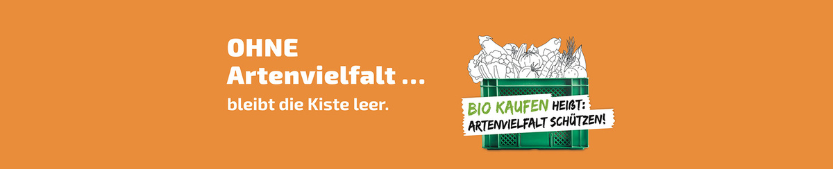 KI generiert: Eine grüne Kiste mit Gemüse auf orangefarbenem Hintergrund. Text: "OHNE Artenvielfalt ... bleibt die Kiste leer."