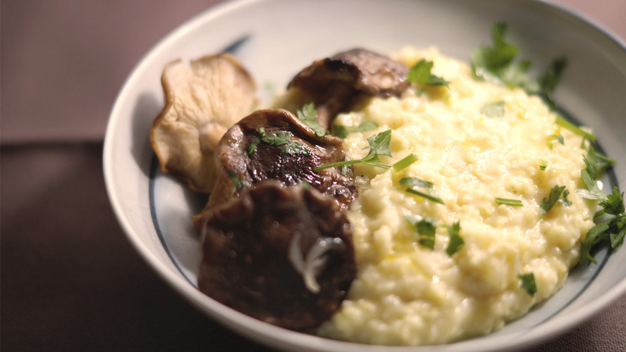 Rezeptbild für Hirserisotto mit Fonduekäse an lecker gebutterten Shitakepilzen
